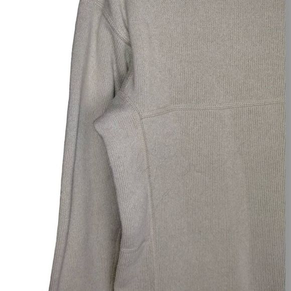 Patagonia Women's Natural Pullover Sweater 1/4 Snap Neck LS - Picture 8 of 10